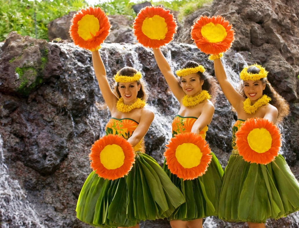 Dances of maui nui luau at black rock