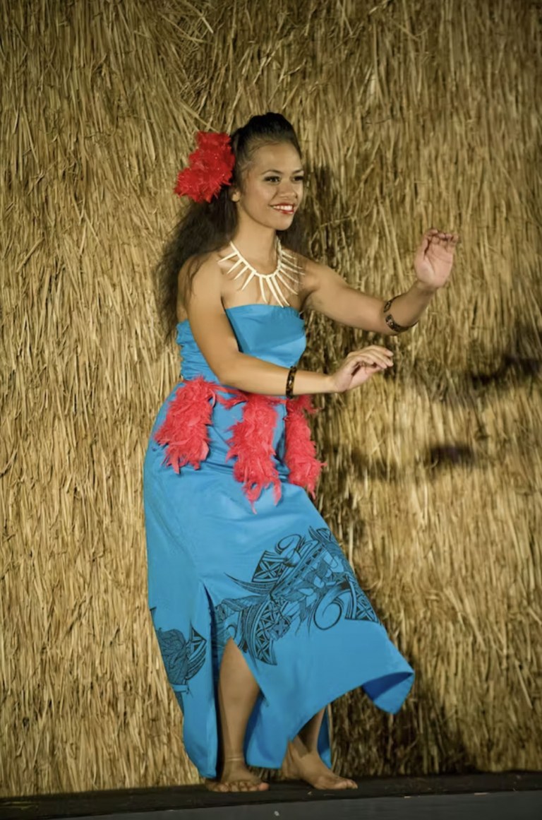 sheraton maui nui luau performer woman