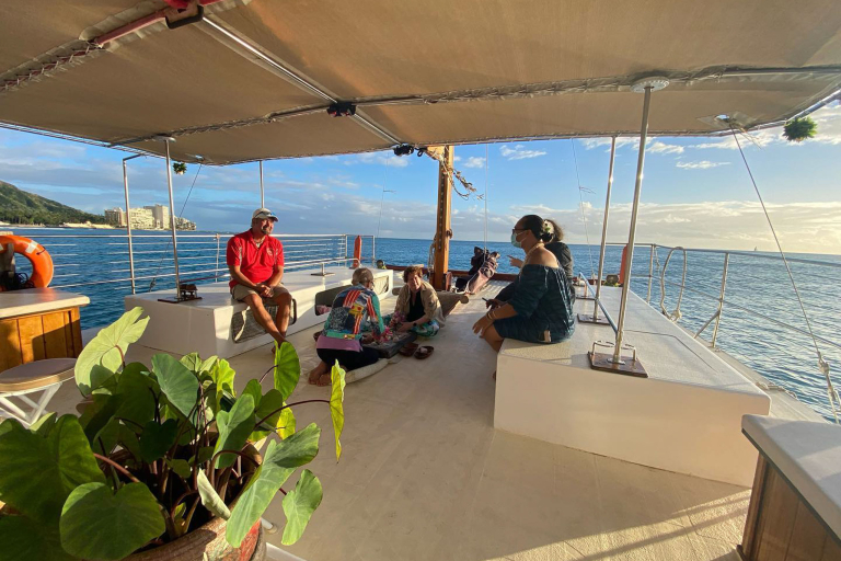 Kamoauli Experience On A Traditional Sailing Amazing Vessel On Board