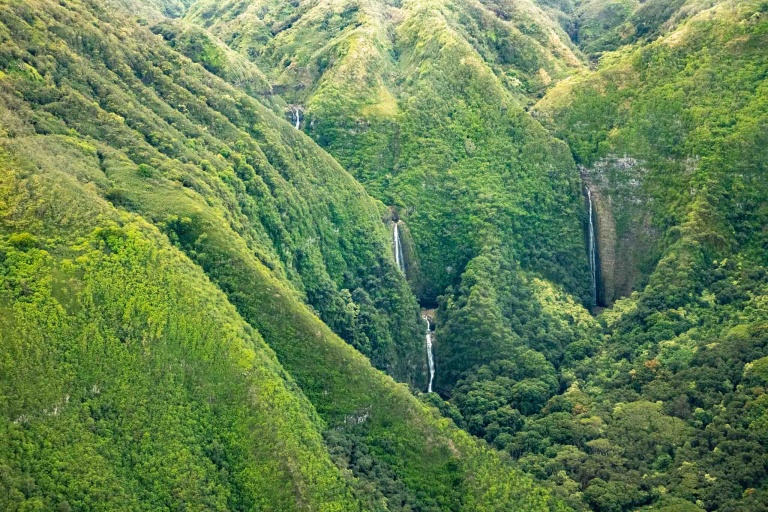 Helicopter West Maui Waterfalls