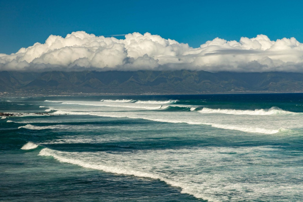 Hookipa Bay Surf North Shore Maui