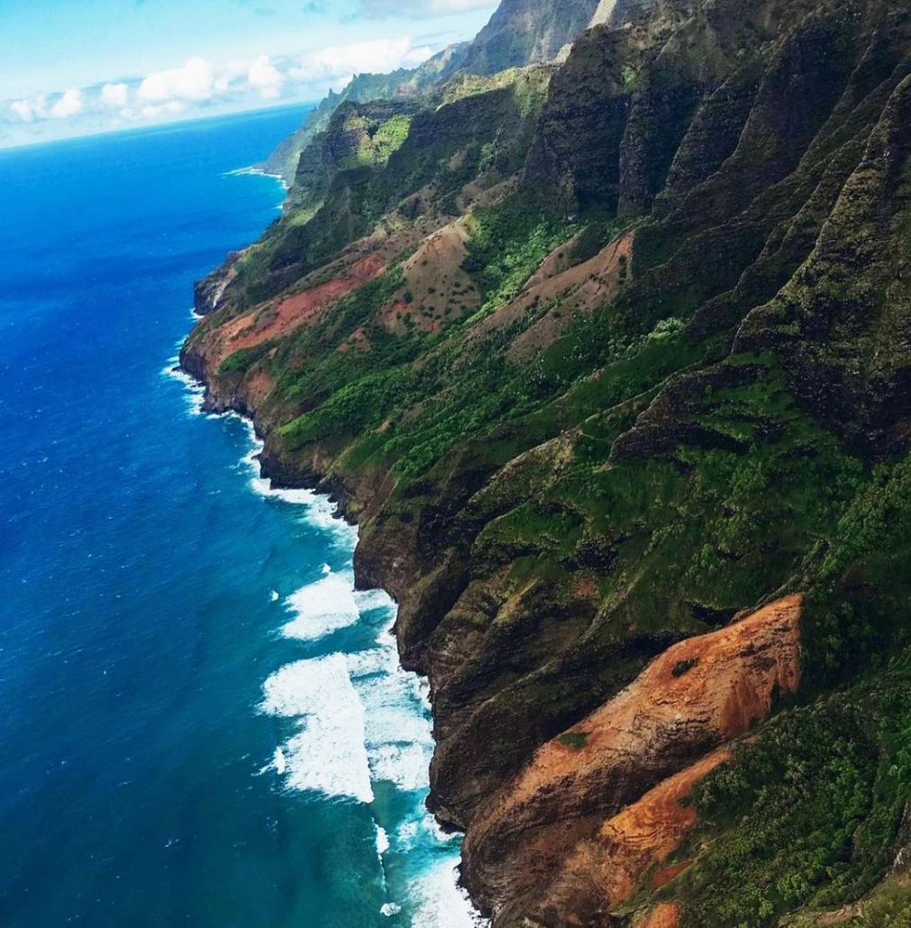 best way to explore kauai by sunshine helicopters