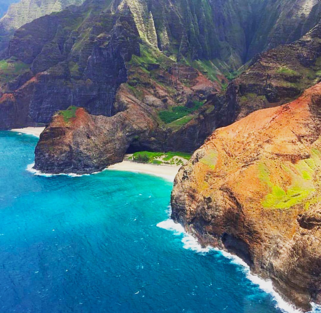 incredible views happen on a helicopter tour of kauai sunshine helicopters