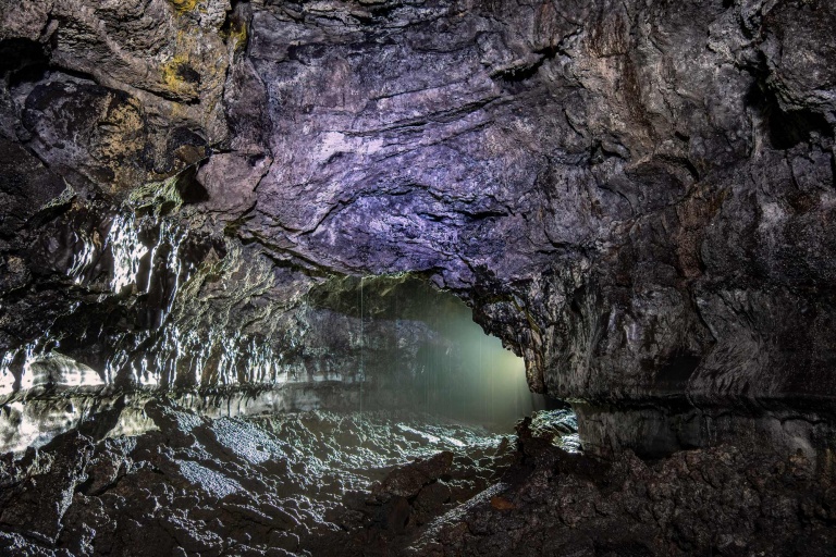 kaumana lava tube cave island of hawaii