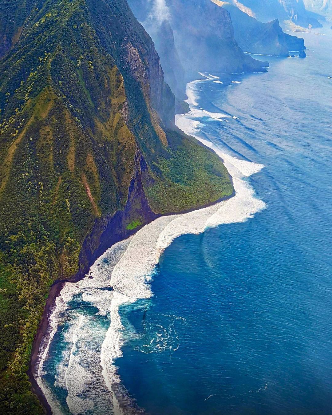 molokai views sunshine helicopters