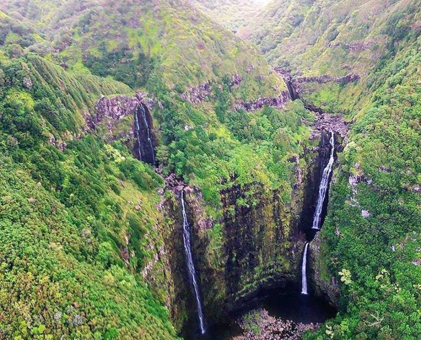 most breathtaking waterfalls to see in hawaii air maui helicopter tour