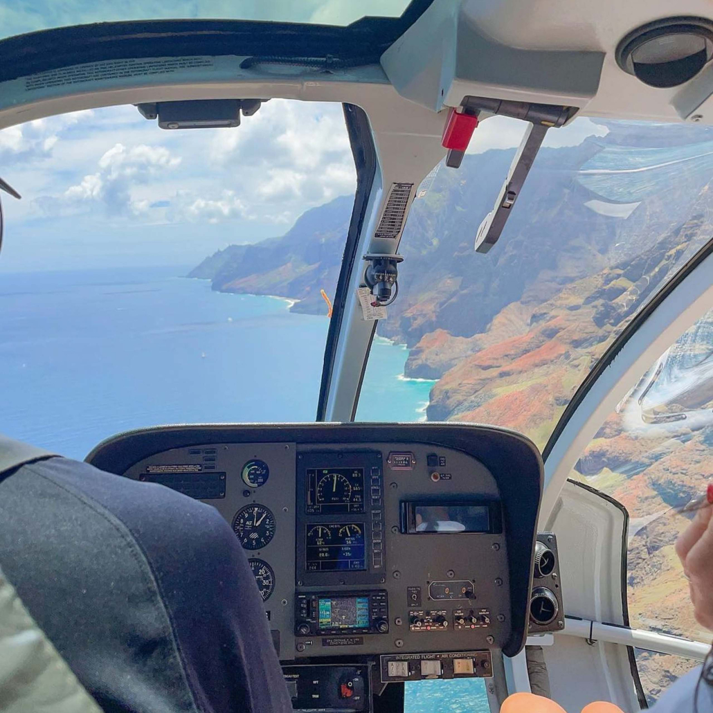 Sunshinehelicopters Molokai Deluxe Helicopter Tour Pilot View