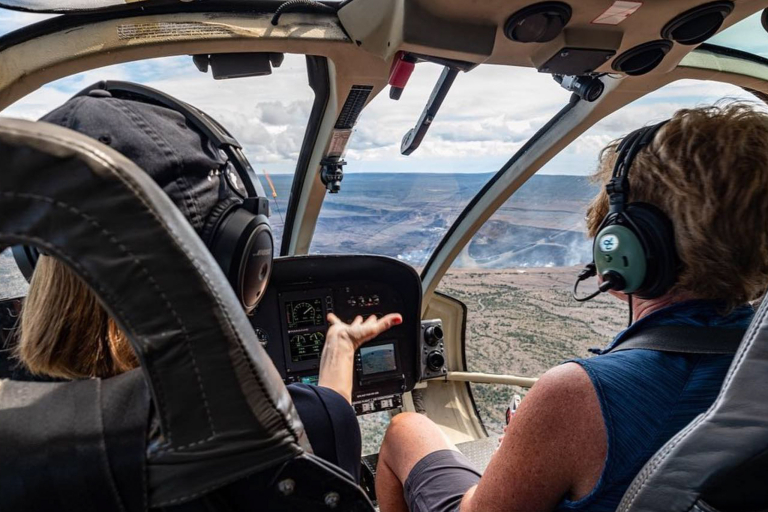 Sunshinehelicopters Ultimate Kauai Adventure Helicopter Pilot