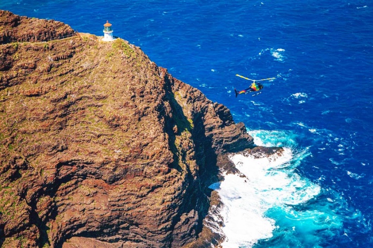 flying to mapuku lighthouseoahu