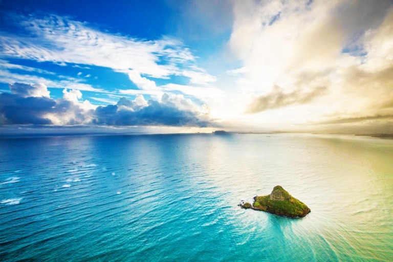 gorgeous views of chinamans hat oahu by rainbow helicopters