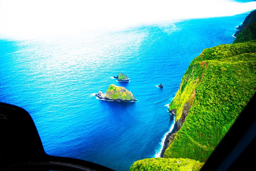 great shot flying along the big island on the big island helicopter tour