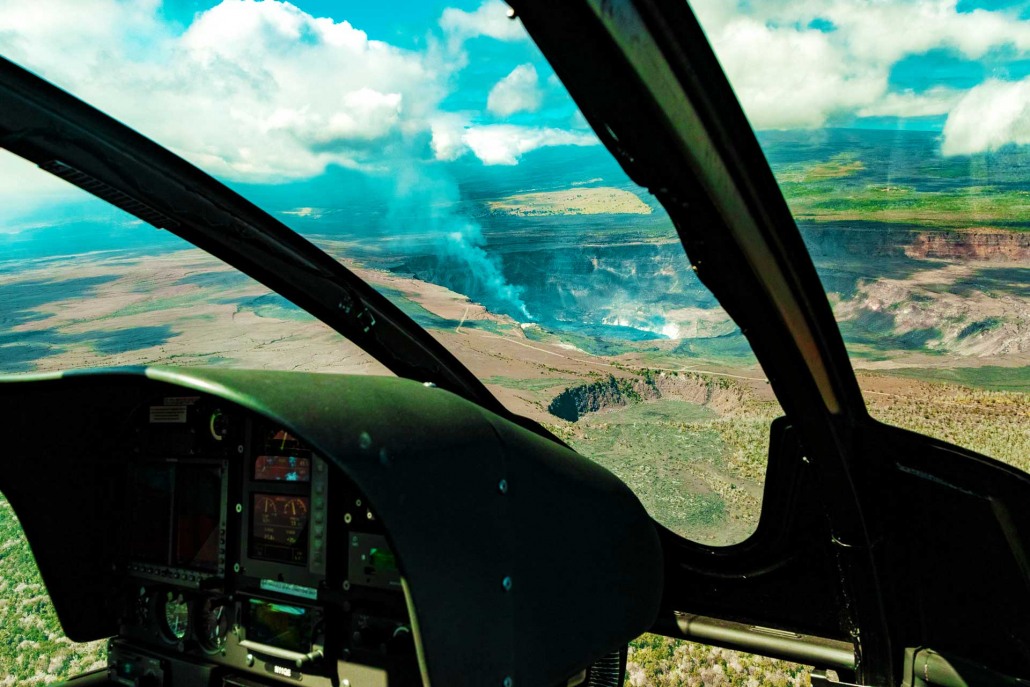 helicopter kilauea cladera volcano big island