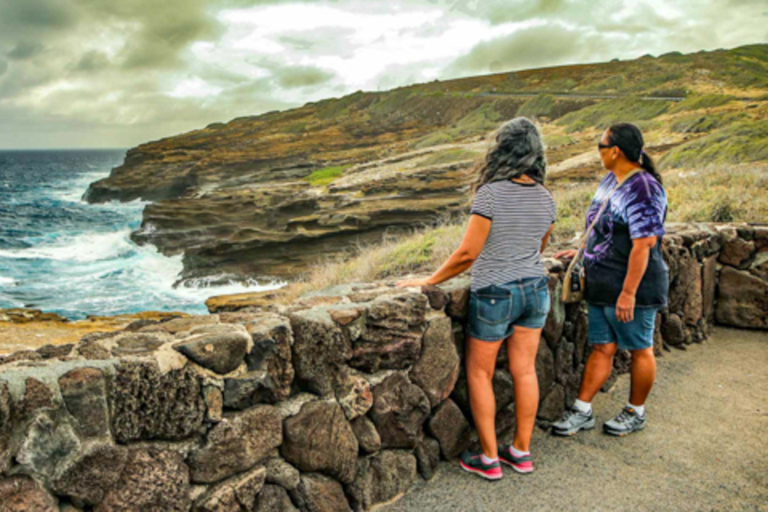 Oahu Windward Pali Coastline Visitors Overlook Oahu Feature