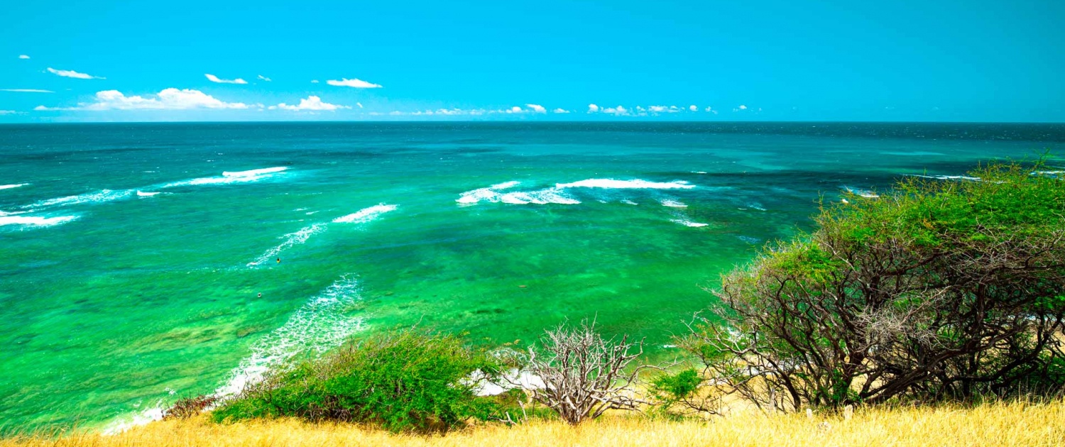 see the line where the sky meets the sea amelia earhart lookout oahu hawaii