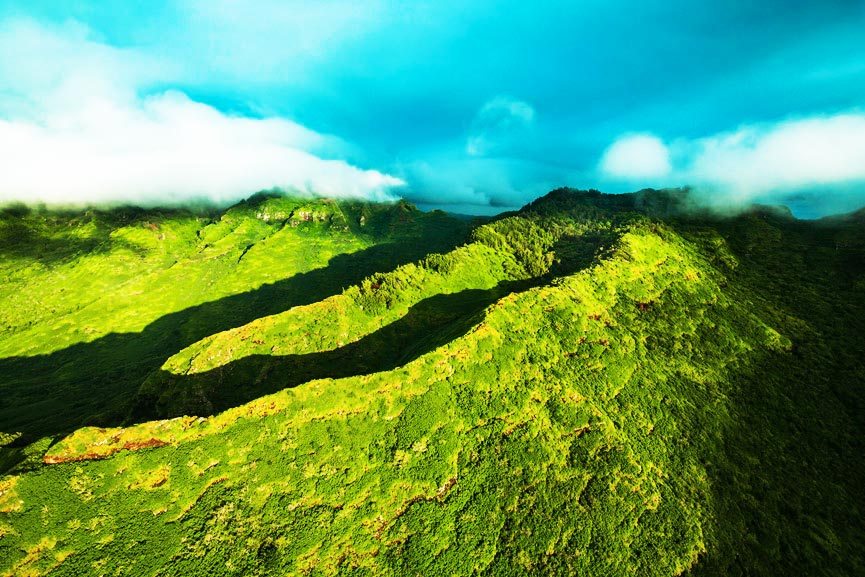 the windward cliff of the koolau mountain rainbow helicopters oahu hawaii