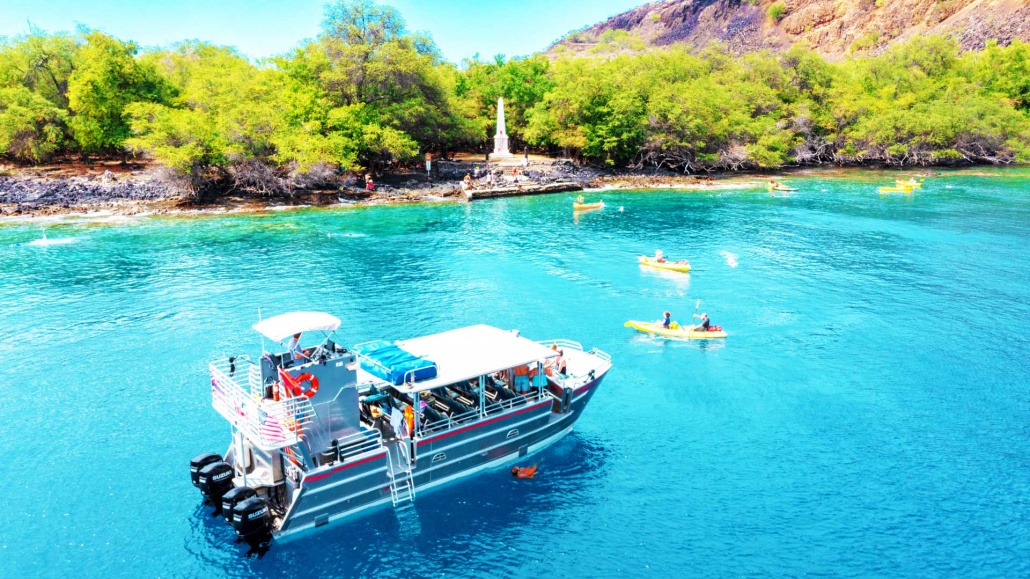 visit captain cook monument on a snorkeling adventure captain cook snorkeling cruises