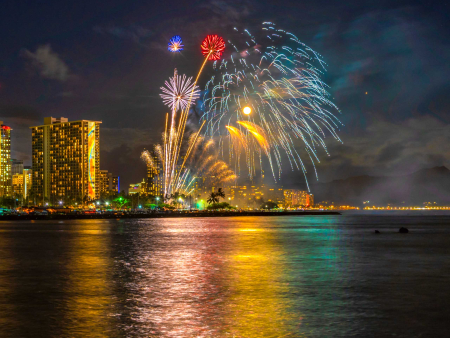 Byob Friday Fireworks Cruise Waikiki Evening Fireworks