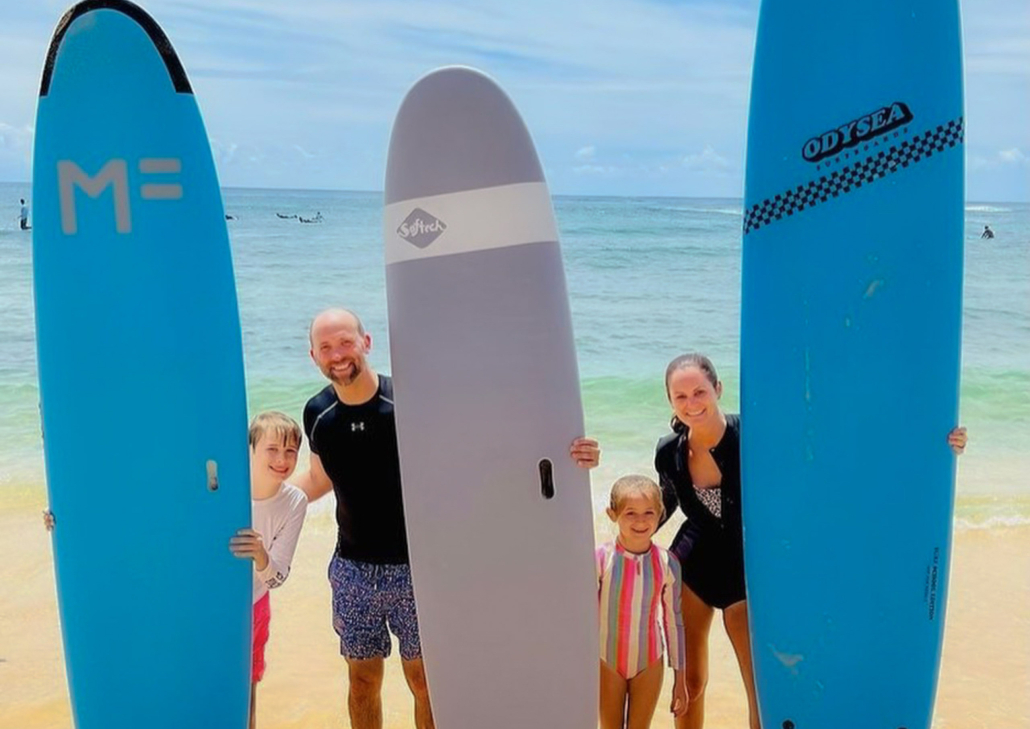 Kauaisurfschool Group Surf Lesson For Beginners Family Slide
