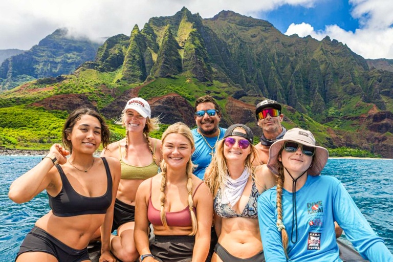 Kauaizodilactours Kauai South Island Boat Snorkel Tour Feature Incredible Views Take Photo