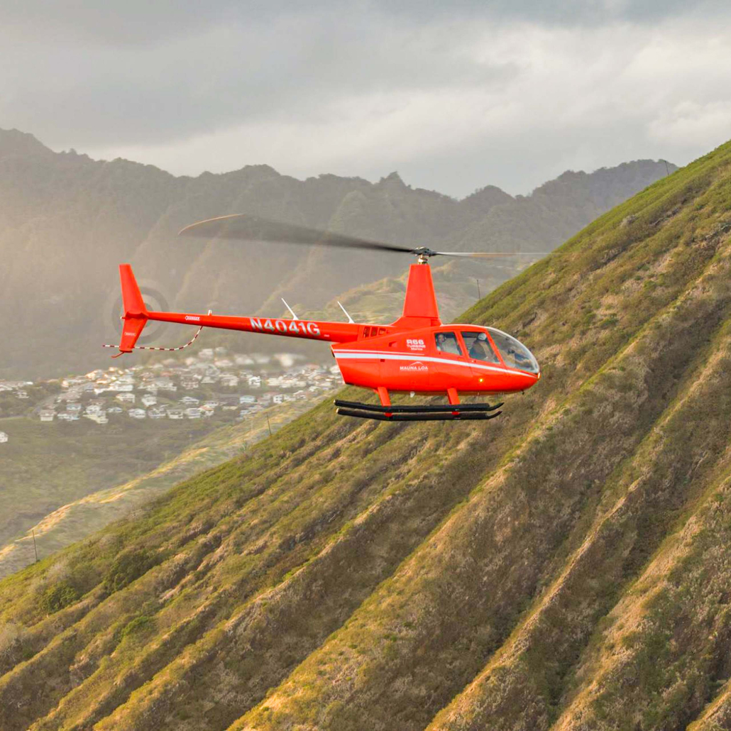 Maunaloahelitours Kauai Pro Photography Flight Red Helicopter