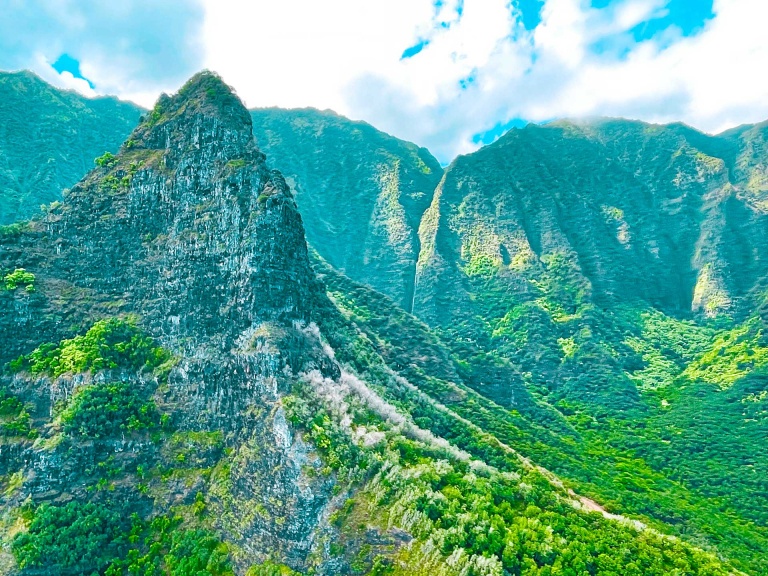 napali cliff kauai hawaii