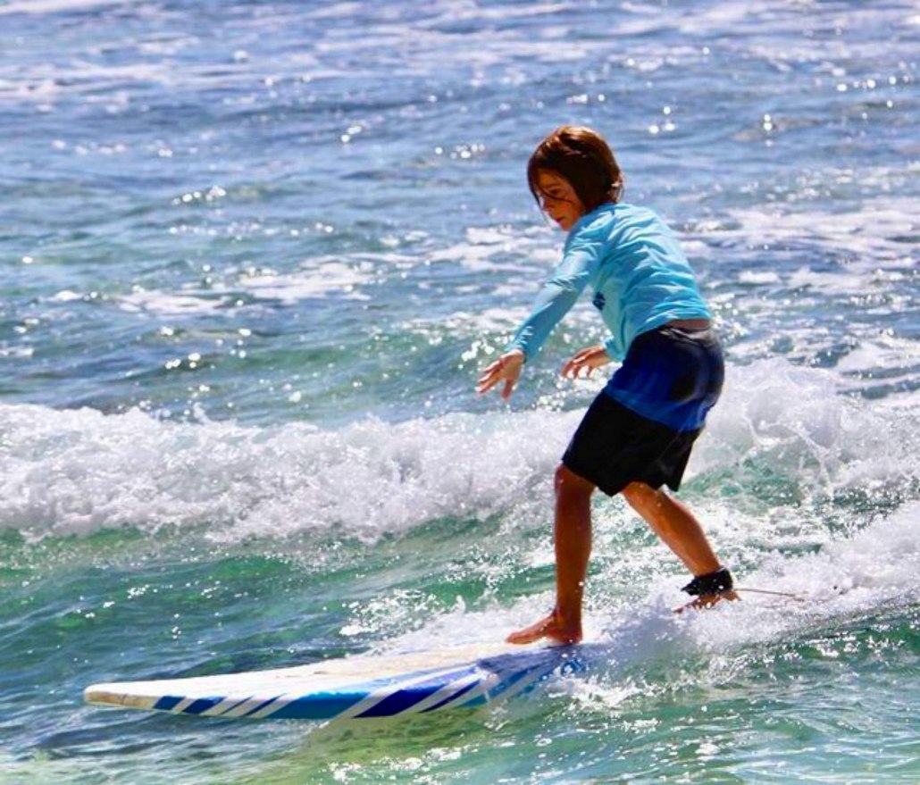 surf lessons for kid hawaii