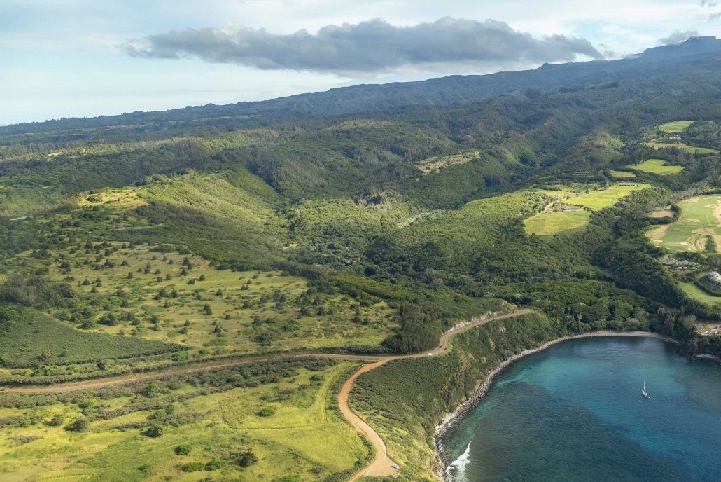 West Maui Mountains explorer Honolua and Coastline