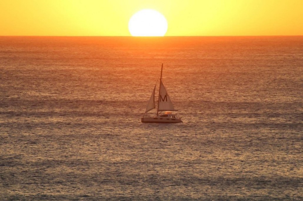 a sunset sail sounds perfectly splendid oahu