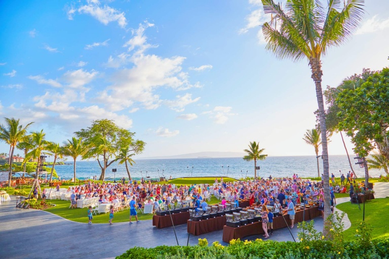 breathtaking view moana luau
