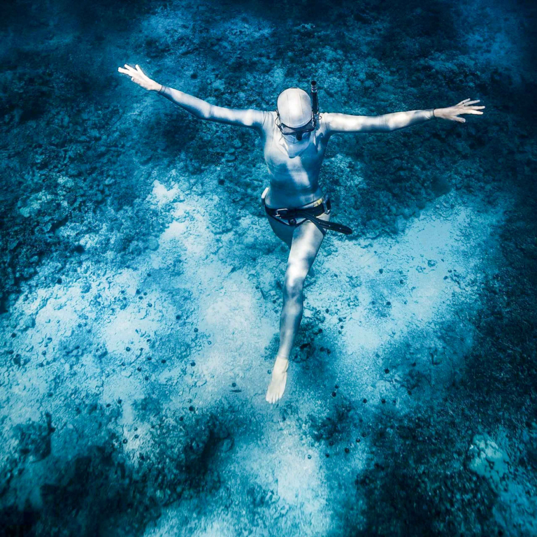 Diveoahu Snorkeling With Turtles Girl Diving