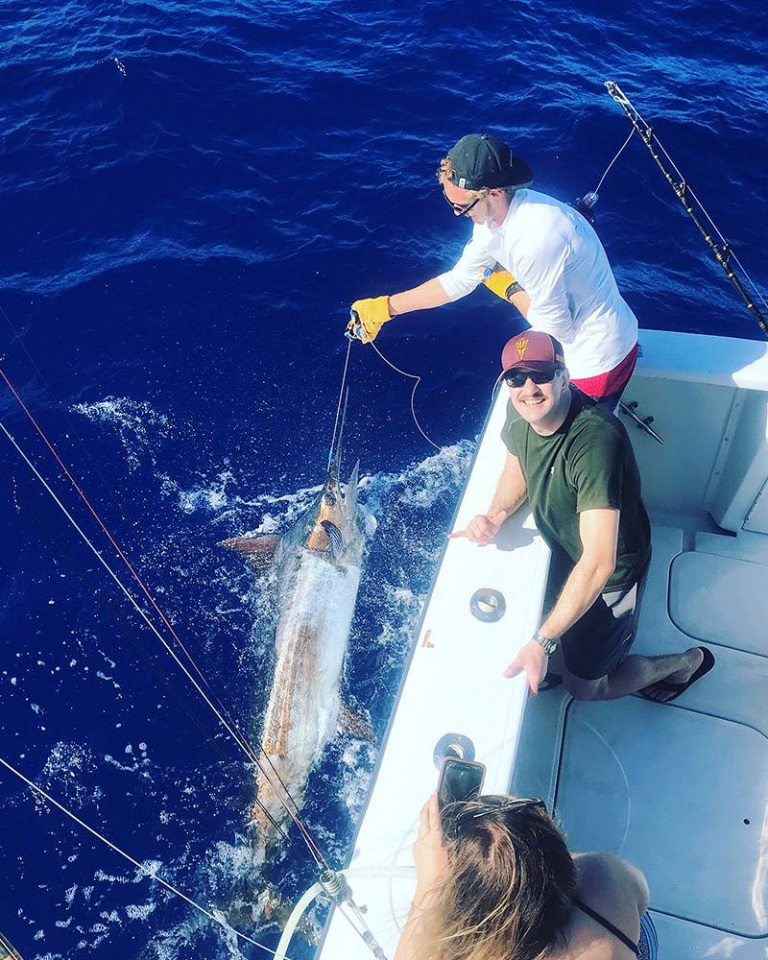 funny fishing with friend kona big island