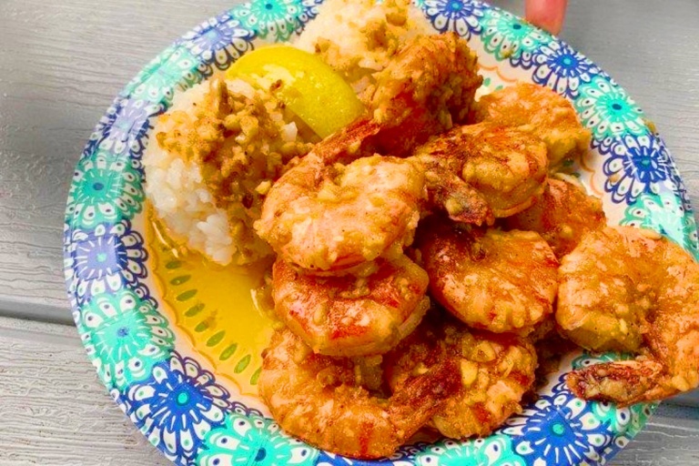 get to sample food from some of the oahu restaurants