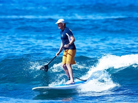have more fun by taking stand up paddle board lessons learn to surf kona