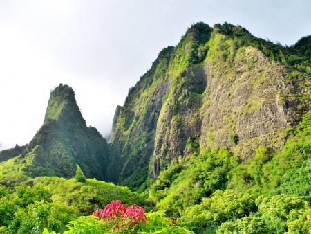 iao valley state monument maui island hawaii