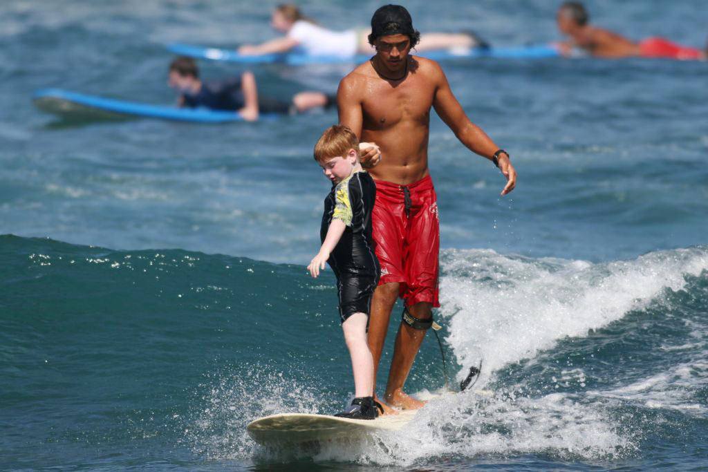 kona lifeguards surf lessons hawaii lifeguard surf instructors