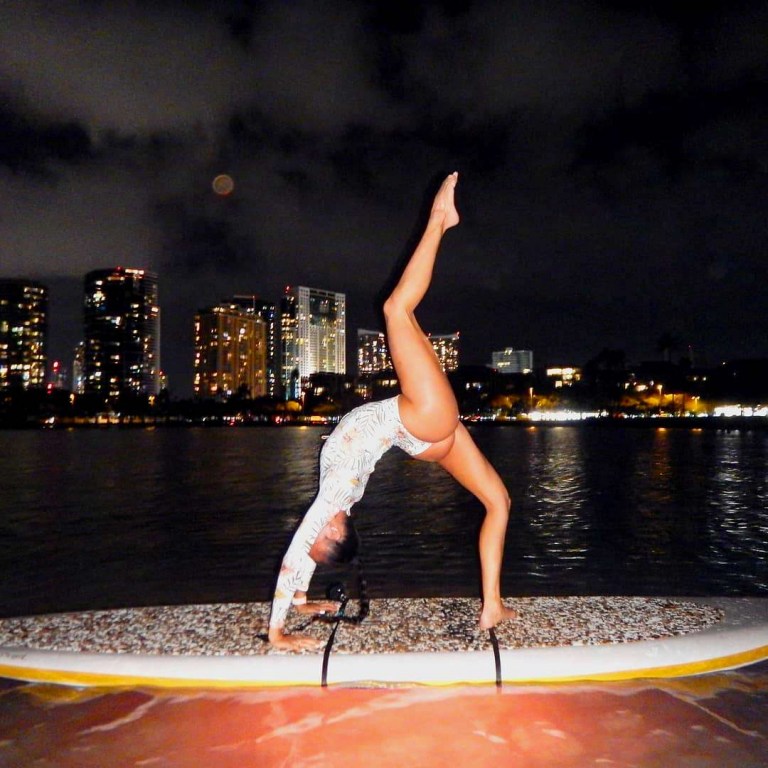 light up the night yoga waikiki girls oahu