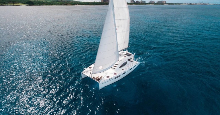 modern sail in oahu hawaii