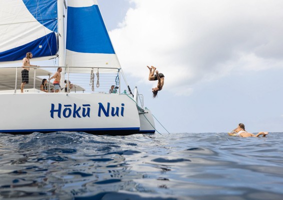 Sea Paradise Kona Afternoon Sail And Snorkel Slider Jumping