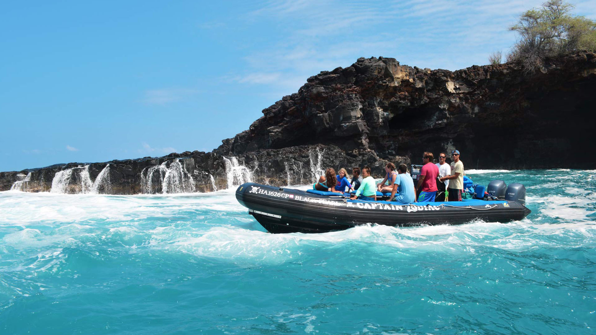 The Quick Moving And Agile Zodiac Boats Big Island Captain Zodiac Product