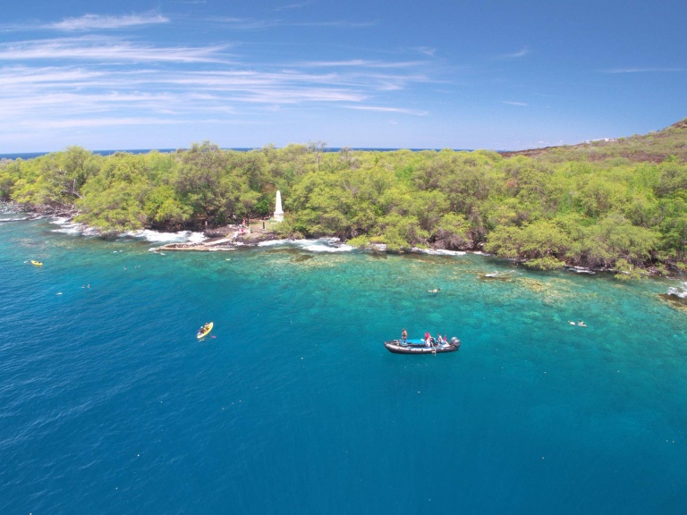 the site of the captain cook monument big island captain zodiac