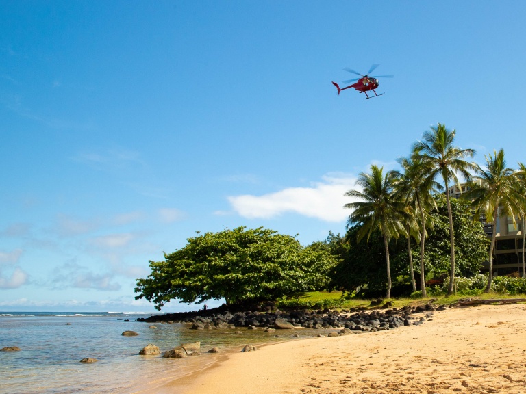 Kauai HanaleiBeach helicopter kauai tour