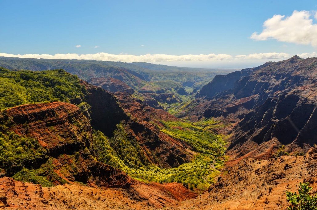puu hinahina lookout cliff trail kauai hawaii