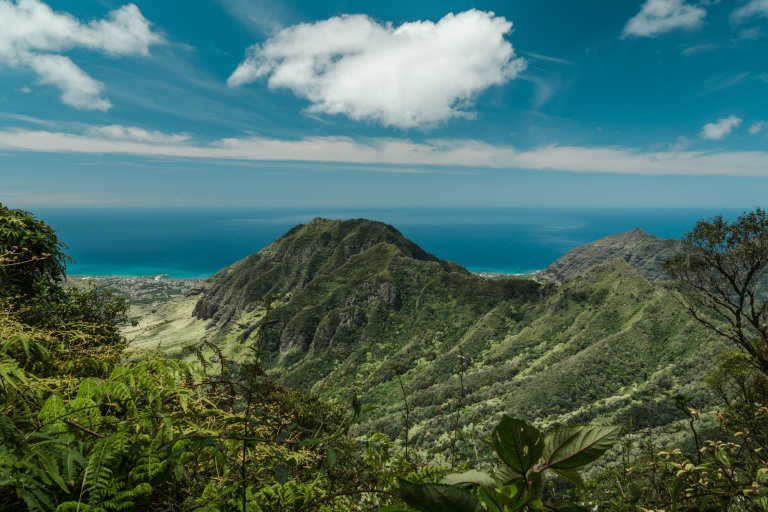 mountain majesty exploring the waianae range and mount kaala trail oahu hawaii