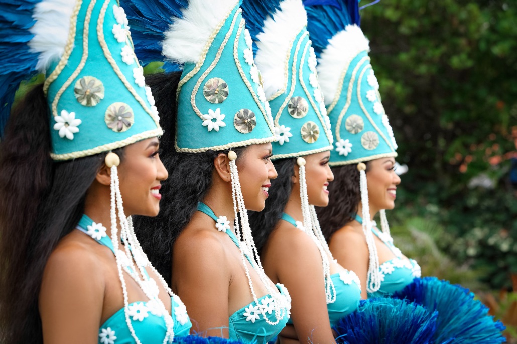 aloha kai luau blue costumed women