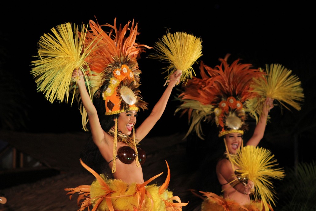 aloha kai luau women dancers