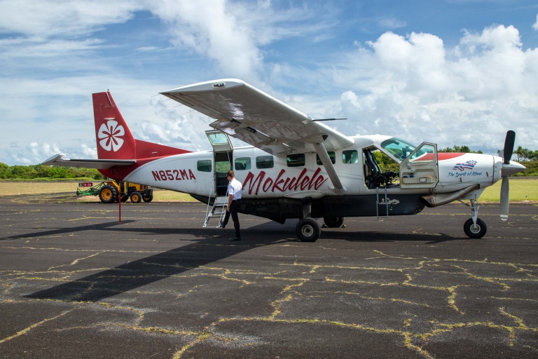 Feature Mokolele Airlines Prepare