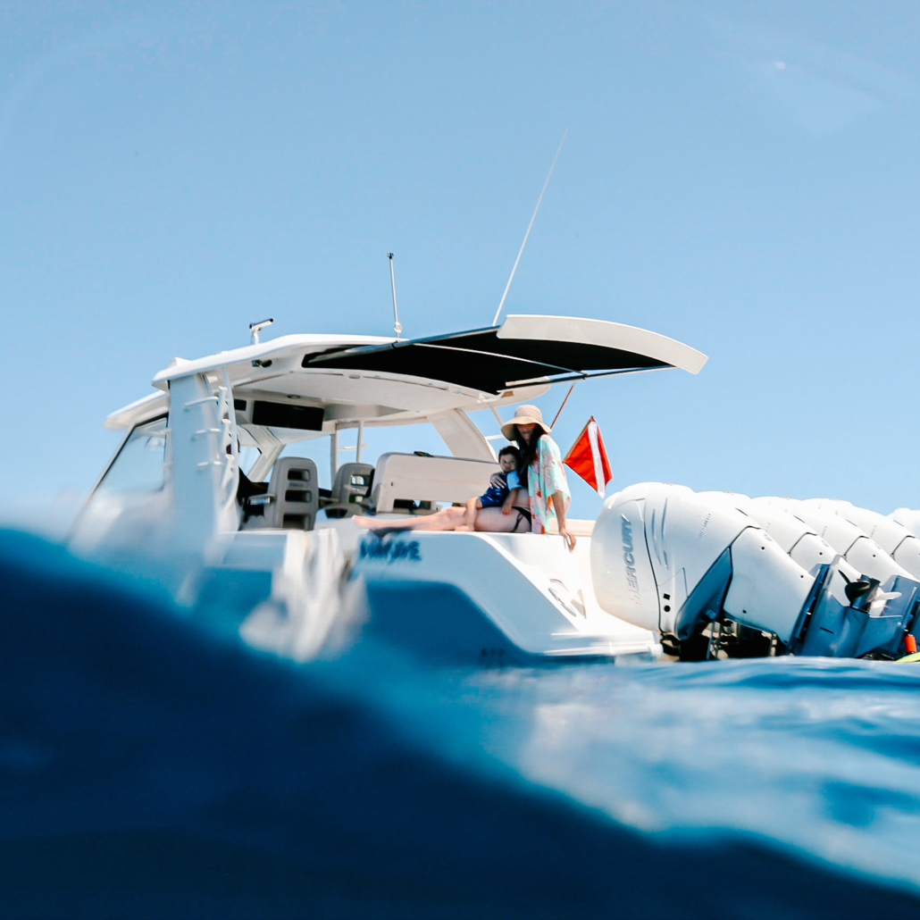 Hawaiinautical Maalaea Luxury Snorkel Cruise Yatch In Middle Ocean