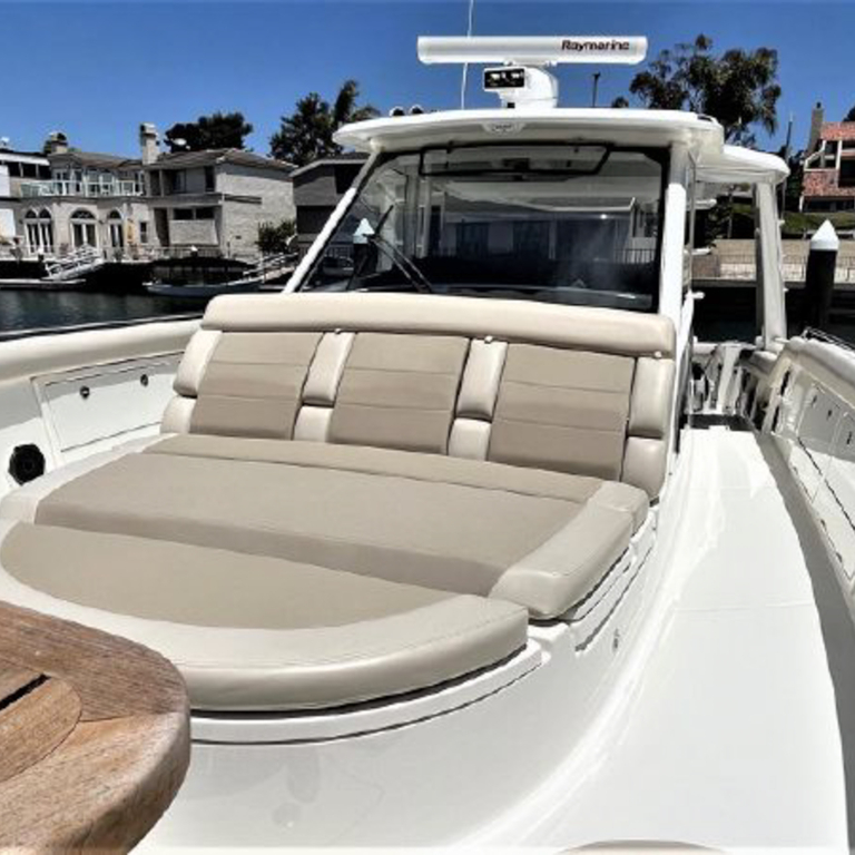 Hawaiinautical Maalaea Luxury Snorkel Cruise Yatch Interior