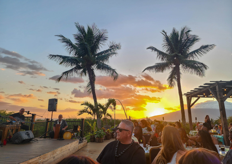 gilligansmaui-kihei-polynesian-luau-at-gilligans-slide-band-music Gilligansmaui Kihei Polynesian Luau At Gilligans Slide Band Music