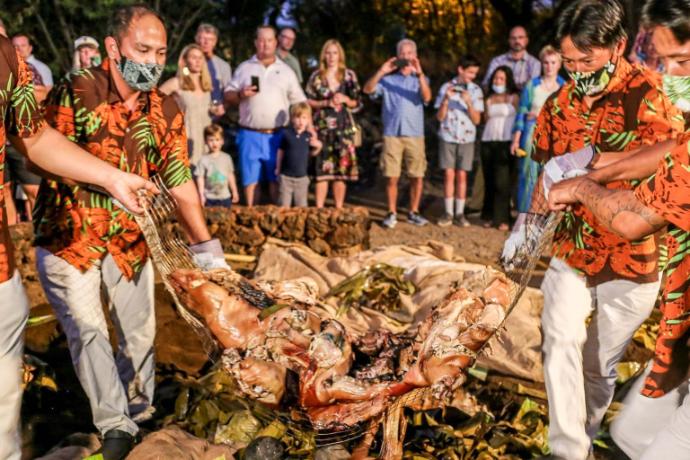 Maunalaniluau Hale Hoaloha Luau At Mauna Lani Traditional Imu